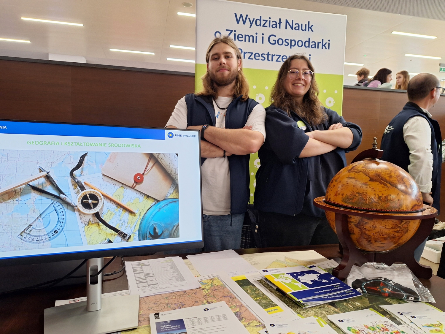 Studenci geografii i kształtowania środowiska na Dniu UMK.